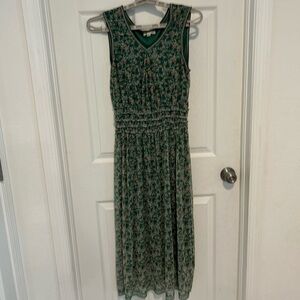 Max Studio Women’s Green Sleeveless Dress

Size M